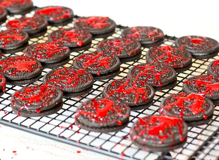 Blood Spatter Oreo Cookies