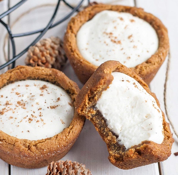 Eggnog Cheesecake Cookie Cups