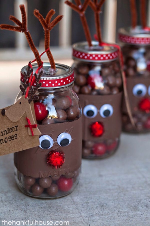 30 Mason Jar Gift Ideas For Christmas That People Will Actually Love