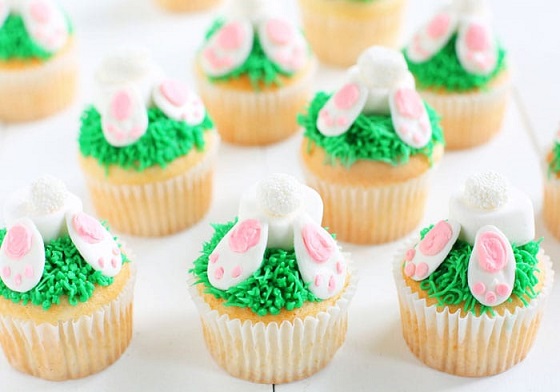 Easy Easter Desserts Recipes: Bunny Butt Cupcakes