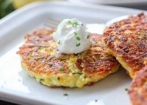 Low Carb Keto Snacks On The Go: Low Carb Zucchini Fritters
