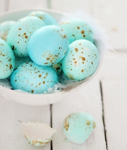 DIY Easter Egg Decorating Ideas: Golden Speckled Eggs