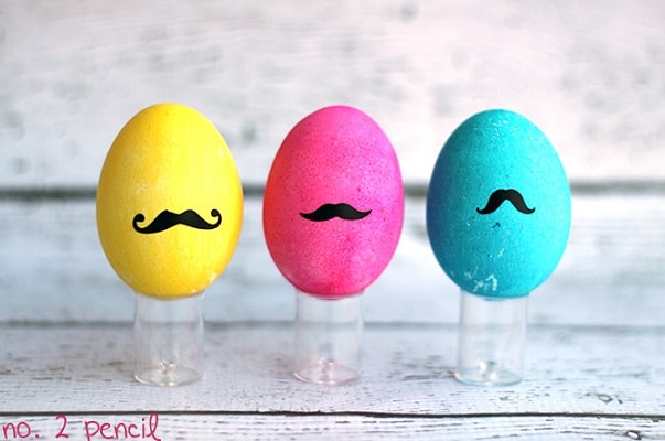 DIY Easter Egg Decorating Ideas: Mustache Easter Eggs