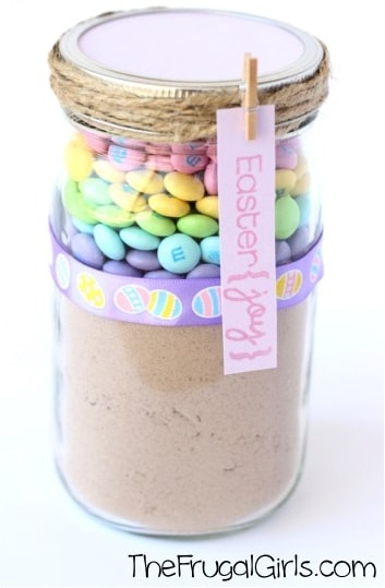 Easter Mason Jar Ideas: Easter MM Cookie Mix in a Jar