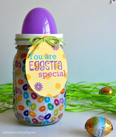 Easter Mason Jar Ideas: Eggstra Special Easter Mason Jar