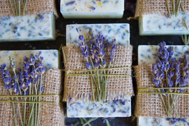 Homemade Soap Recipes: Lavender Honey Lemon Soap