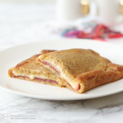 Keto Breakfast Recipes: Keto Ham and Cheese Hot Pockets