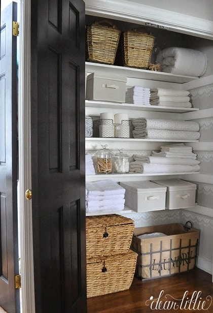 10 Linen Closet Organization Ideas That Also Looks Beautiful