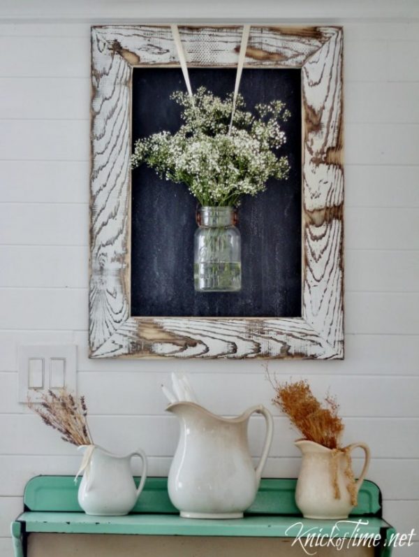 Easy DIY Farmhouse Decor: Distressed Wooden Frame