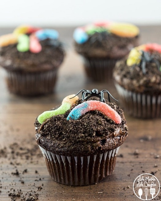 Halloween Cupcake Decorating Ideas: Dirt Cupcakes