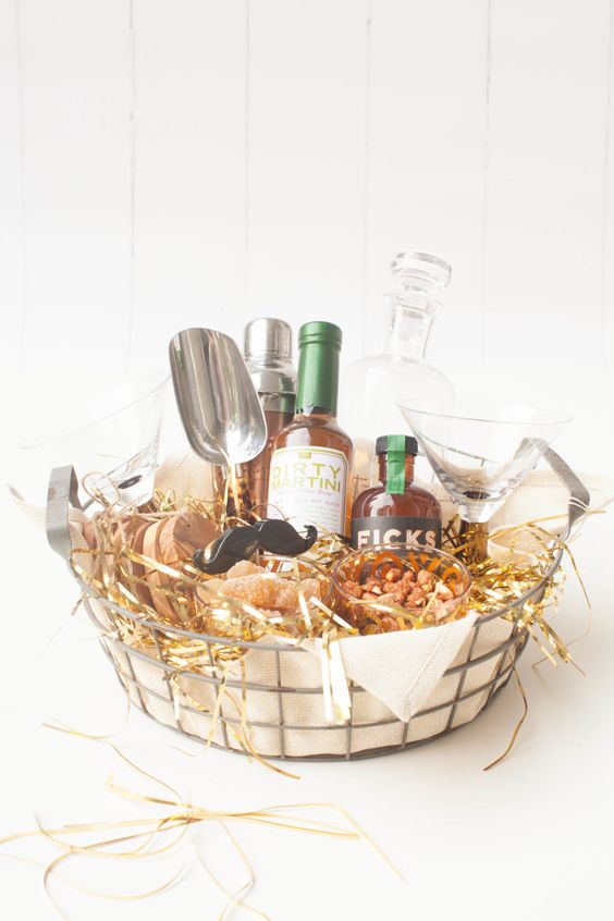 DIY Gift Baskets For Men: DIY Bar Kit