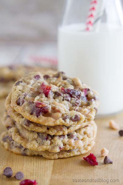 Cranberry Dessert Recipes: Chocolate Toffee Cranberry Cookies