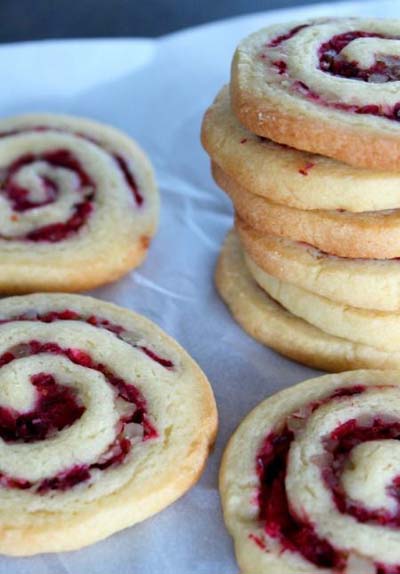 Cranberry Dessert Recipes: Cranberry Walnut Swirls
