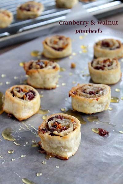 Cranberry Dessert Recipes: Cranberry and Walnut Pinwheels