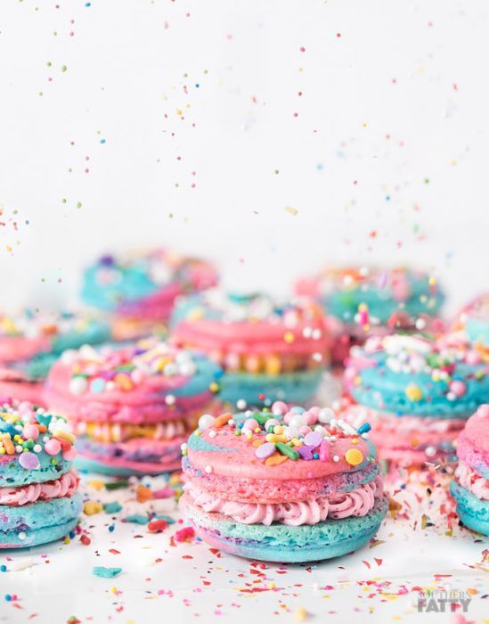 Unicorn desserts: Unicorn Macarons