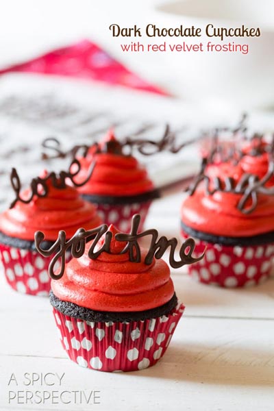 Valentines Day Cupcakes and Valentines Desserts: Chocolate Cupcake with Red Velvet Frosting