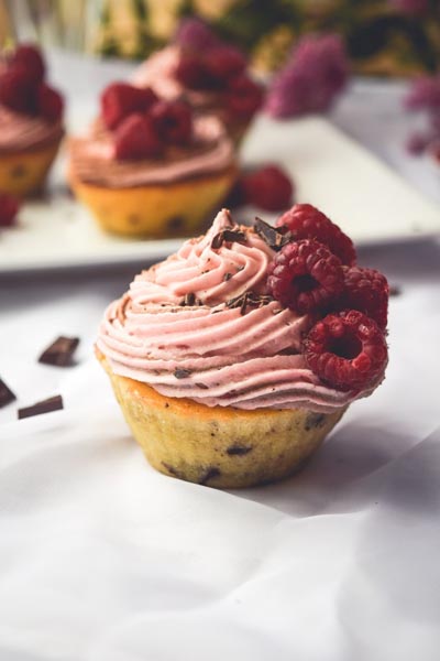 Valentines Day Cupcakes and Valentines Desserts: Raspberry Filled Chocolate Chip Cupcakes