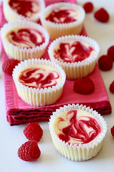 Valentines Day Cupcakes and Valentines Desserts: Raspberry Swirl Cheesecake Cupcakes