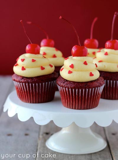 Valentines Day Cupcakes and Valentines Desserts: Red Velvet Cake Batter Cupcakes