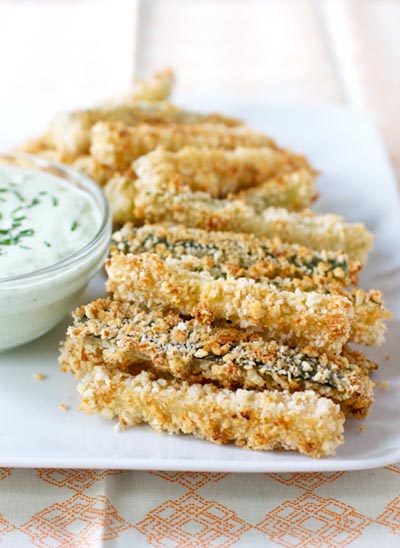 Healthy Super Bowl Appetizers: Crispy Baked Zucchini Fries