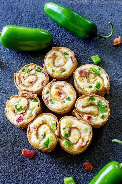 Pinwheel Appetizers & Pinwheel roll ups: Jalapeno Popper Pinwheels