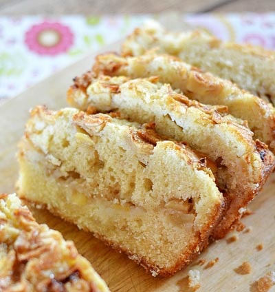 Homemade bread recipes: Amazingly Delicious Apple Bread