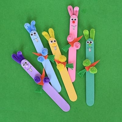Easter Crafts for Kids: Craft Stick Bunnies
