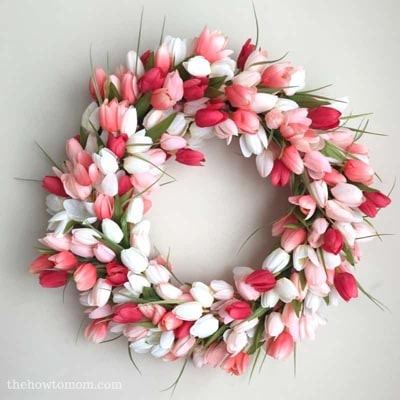 DIY Easter Wreaths: DIY Tulip Wreath