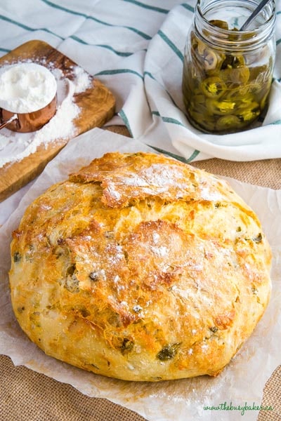 Homemade bread recipes: No Knead Jalapeno Cheese Artisan Bread