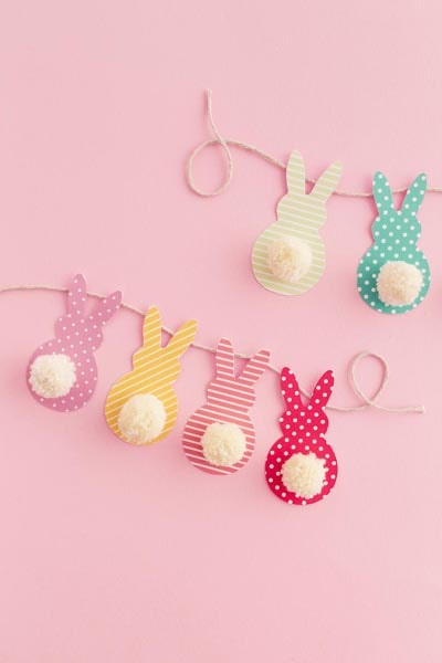 Pom Pom Bunny Tail Easter Garland