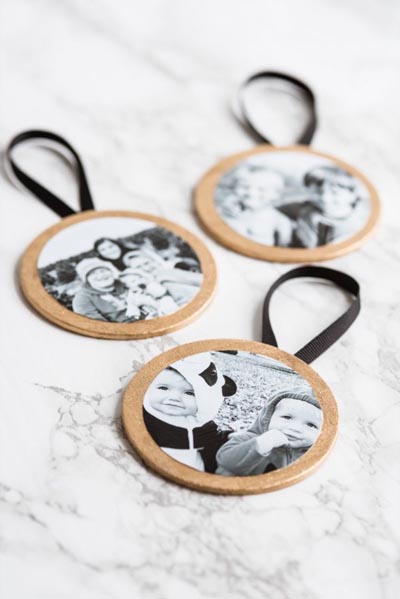 Handmade DIY Gifts For Mom: DIY Gilded Photo Ornaments