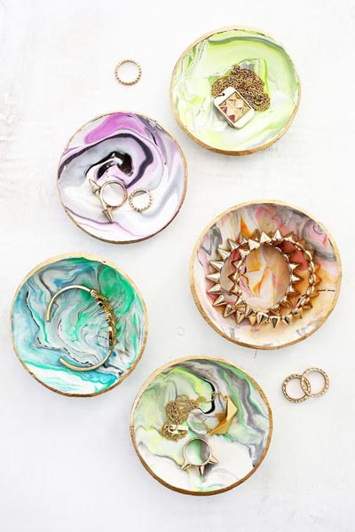Handmade DIY Gifts For Mom: Marbled Clay Ring Dish